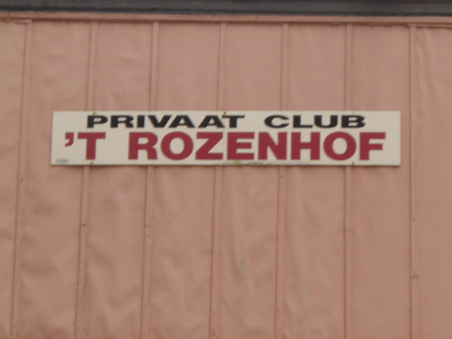 t'Rozenhof de club waar mensen samen komen en van elkaar genieten.
t'Rozenhof is een club