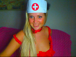 Gratis webcam sex?

Tijdens de vakantie geven wij gratis webcam sex minuten weg.
Heb jij altijd a