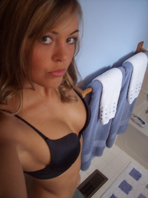 
Hiii, ik ben lisa. Ik vond het eerst maar zielig..een datingsite.
en deze vond ik al helemaal een