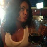 feestelijk, gezellig (ahum) altijd vrolijk, 