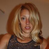 Deze kerstmuts zoekt wat warmte deze kerstdagen. 