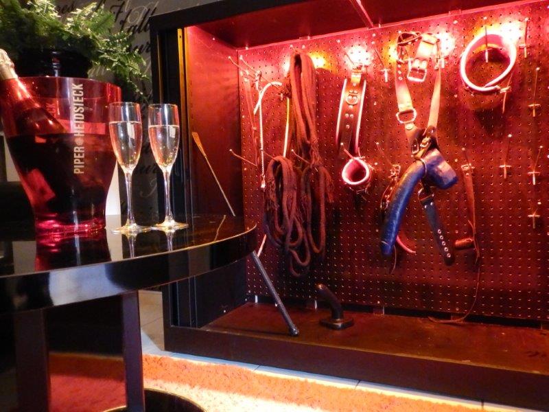 Bij meesteres LUCIA krijgt u wat u verdient