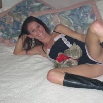 Ben op zoek naar 3some                          ....