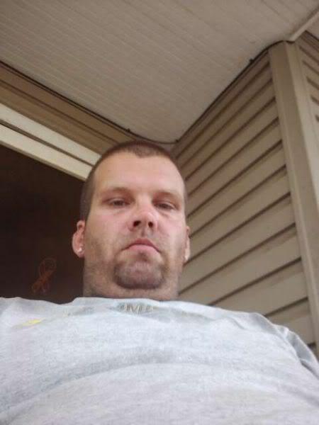 Frederik (43) zoekt een man voor mee te sexen