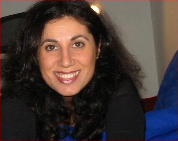 Op zoek naar een SPANNENDE en ONDEUGENDE flirt of meer?            .