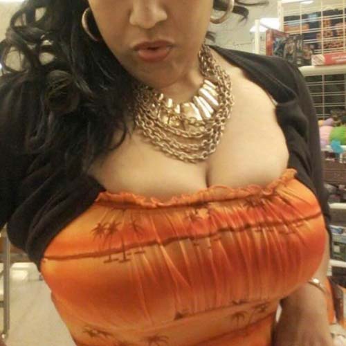 ben een getrouwde vrouw die aandacht en seks te kort komt