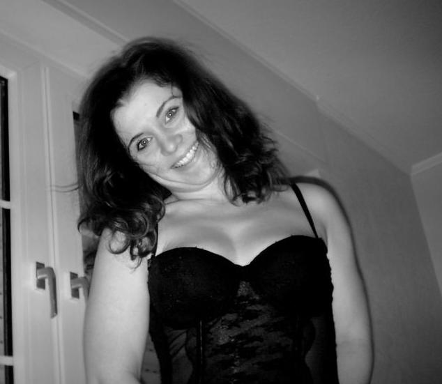 Ik zoek een ondeugende date   .