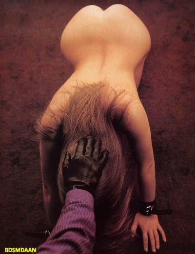 BDSM meester voor slavin