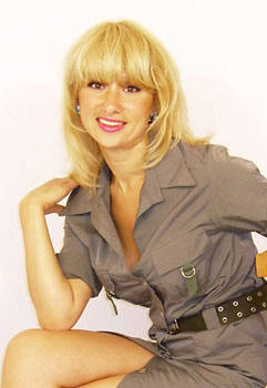 Milf zoekt jonge man voor sex. .