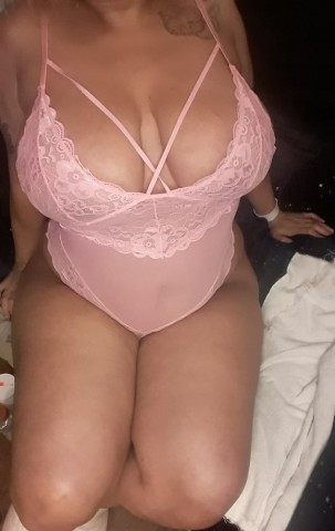 Mijn roze poesje heeft aandacht nodig