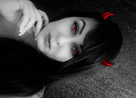 Dance with the Devil tonight! Gangbangmannen gezocht!