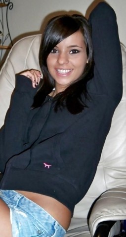 American, outgoing girl looking to party