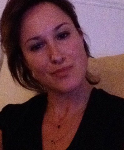 Ik lig in bed, naakt.