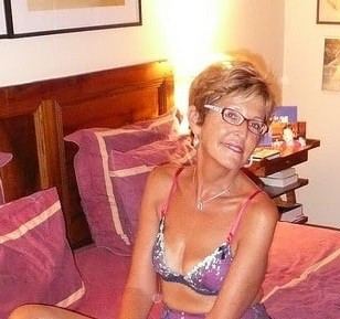 Rijpe milf zoekt een lekkere dekhengst!