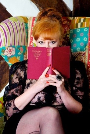 dominante dame zoekt een onderdanige man.