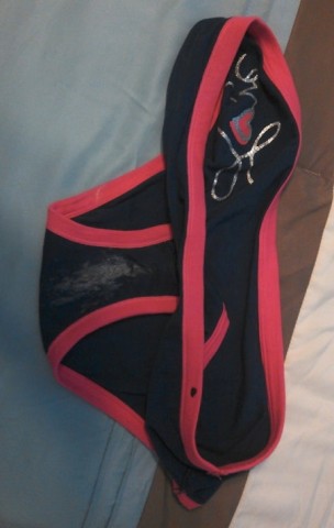 Wil jij aan mijn gedragen slipjes ruiken?