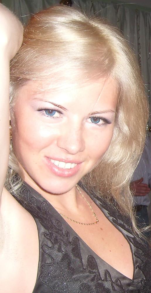 Blonde haren blauwe ogen, ik sta wel open voor