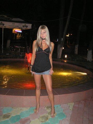 Net 18, blond en enorm geil