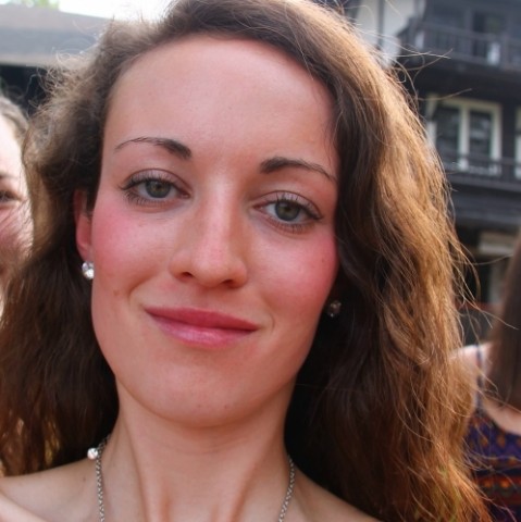 Op zoek naar een intieme partner!