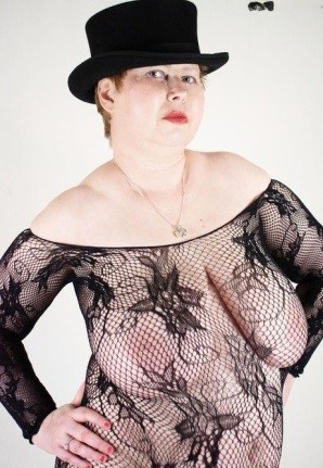 Geile volle dame zoekt plezier.