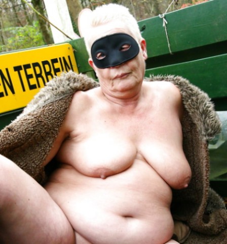 Geile Hollandse tante zoekt minstens zo geile mannen!