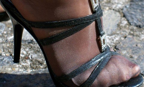 Nylons en High heels fetisj en soft bdsm.