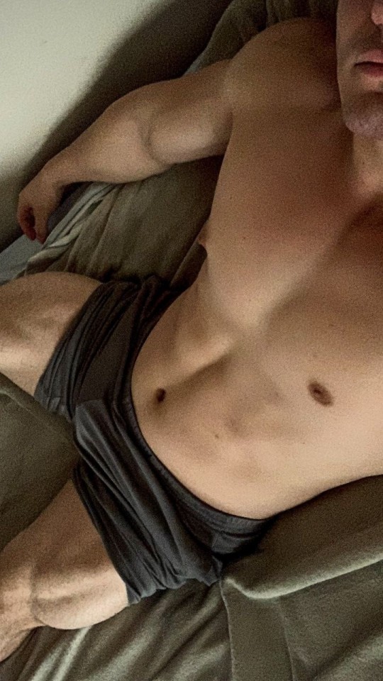Sportief zijn, want in bed zullen wij samen sporten. 