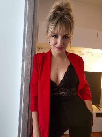 Ik ben een vrouw die van harde porno houd.