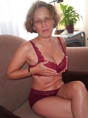 Zie jij deze stoute oma wel zitten?