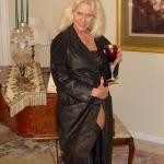 Blonde Milf der ware aard komt naar boven