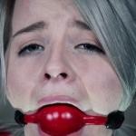 Domineer me en leer me wie de baas is.