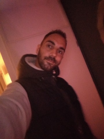 Ik zoek een leuke mooie geile vrouw 