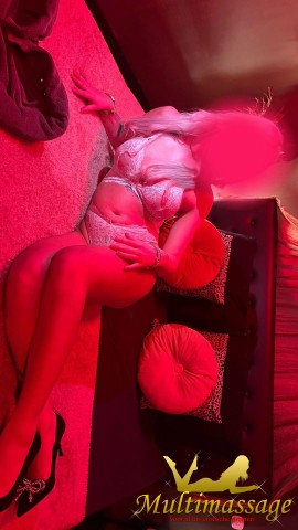 Heerlijke Nederlandse stoeipoes wil samen genieten