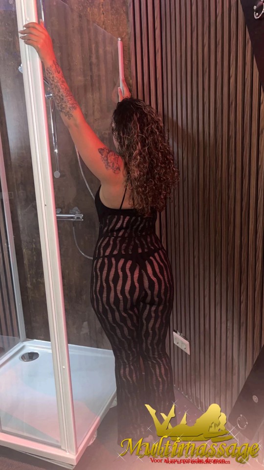 Aantrekkelijke jonge dame wil met jou een opwindend avontuur beleven