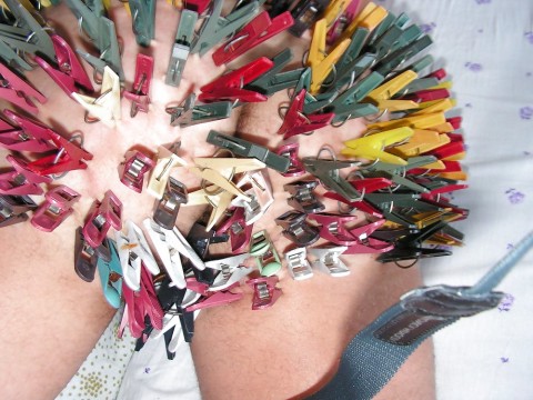 Bent u een meesteres of meester die mij vol wilt stoppen met knijpers?