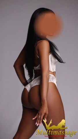 Bloedgeil sletje wil jou diep en hard