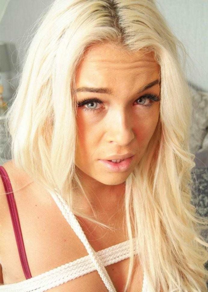 Slavin bondage slet zoekt meester