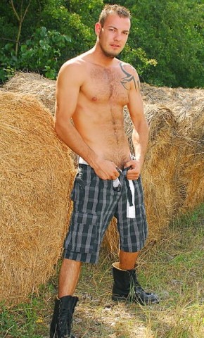 Ik zoek een man die mij ervaring kan geven.