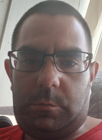 Ik ben een slaafje en ik gehoorzaam mijn Meesteres.