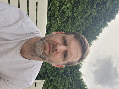 Onderdanige man zoekt meesteres 