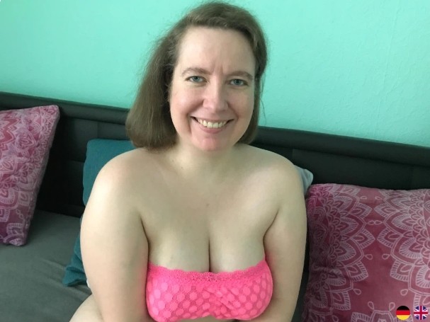 Du findest SexyAmyX auf BeiAnrufSex