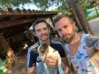 op zoek naar een knappe vent, maar een spontane guy die van een leuke 