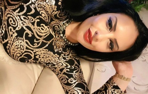 Meesteres zoekt toiletslaaf