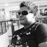 Welke dame durft het aan met mij? 