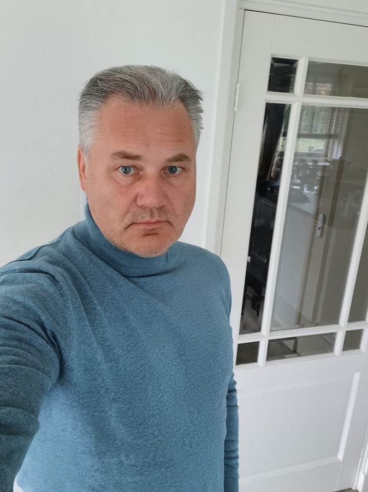 Dominante man zoekt slavin