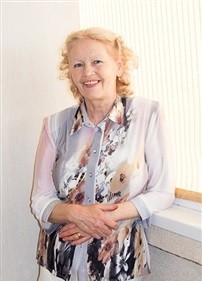 Ben jij die jonge man waar ik naar op zoek ben. Durf jij het aan met m