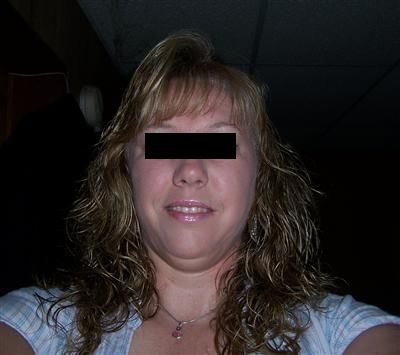 hete milf Mignon van 40 zoekt een lekkere sex-date