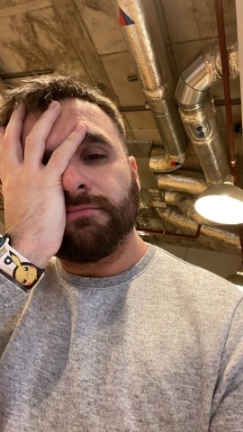 Ik kom net uit de kast....