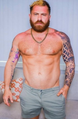 Ik sta open voor een gezellig avondje met zijn twee