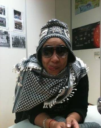 Ik ben een jonge dame die zoekt naar een leuke oude heer, van max 50 j